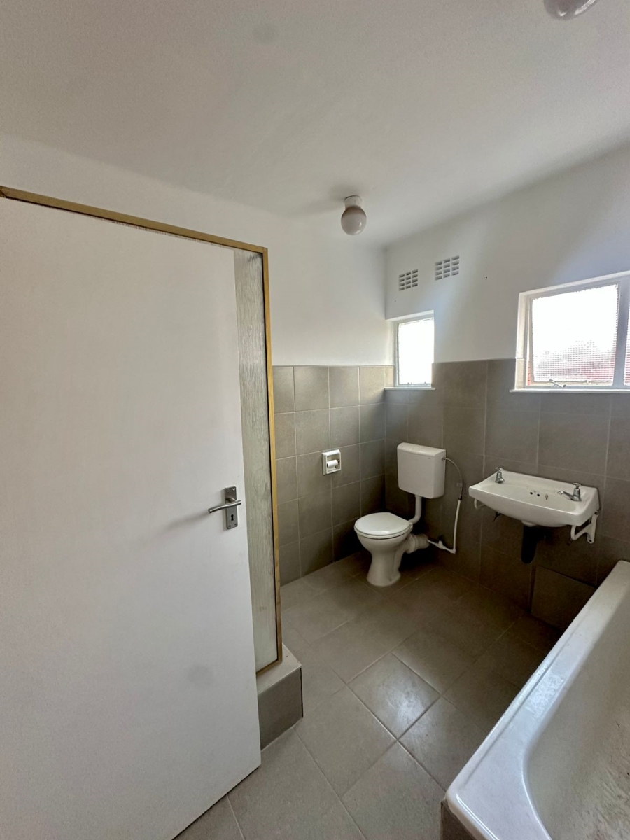 To Let 2 Bedroom Property for Rent in Southernwood Eastern Cape